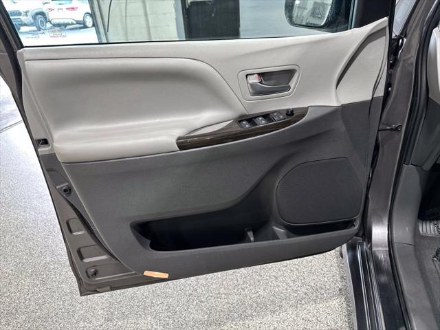 2020 Toyota Sienna XLE