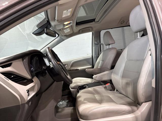 2020 Toyota Sienna XLE