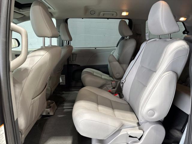 2020 Toyota Sienna XLE