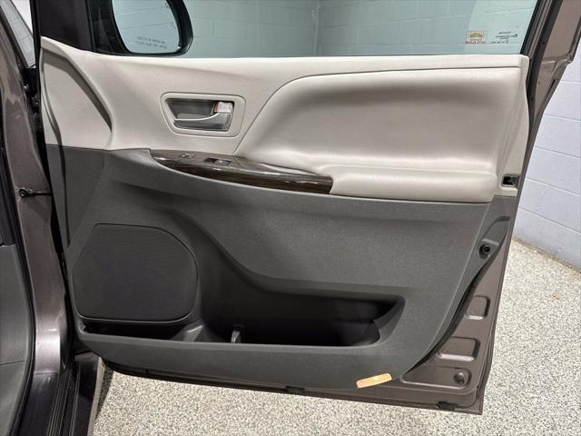 2020 Toyota Sienna XLE
