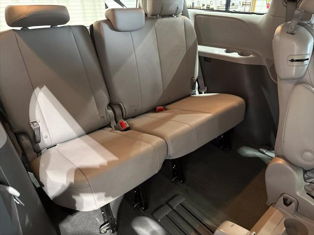 2020 Toyota Sienna XLE