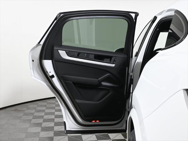 2026 Porsche Cayenne Unknown