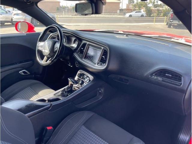 2020 Dodge Challenger SXT