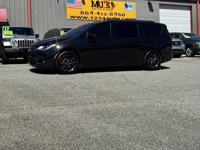 2019 Chrysler Pacifica Touring L Plus