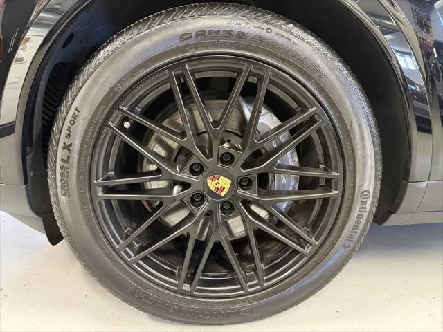 2024 Porsche Cayenne Coupe
