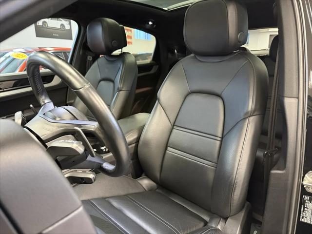2024 Porsche Cayenne Coupe