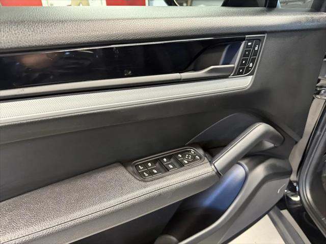2024 Porsche Cayenne Coupe