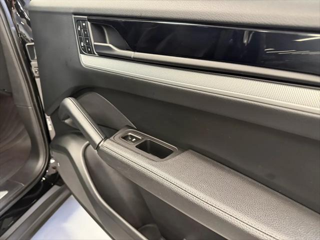 2024 Porsche Cayenne Coupe