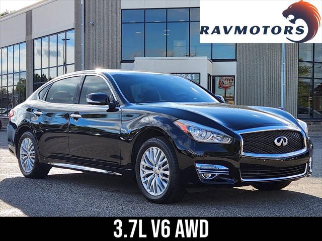 2015 INFINITI Q70L 3.7X for sale in Burnsville, MN