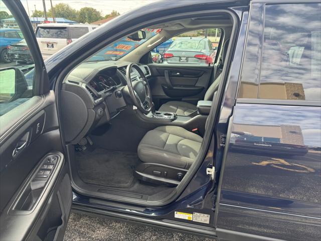 2015 GMC Acadia SLE-2