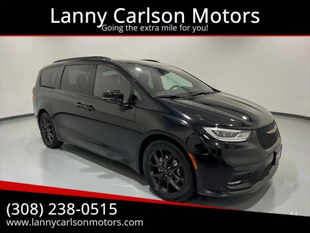 2024 Chrysler Pacifica Limited for sale in Kearney, NE