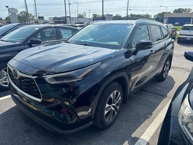 2021 Toyota Highlander Hybrid XLE for sale in Columbus, OH