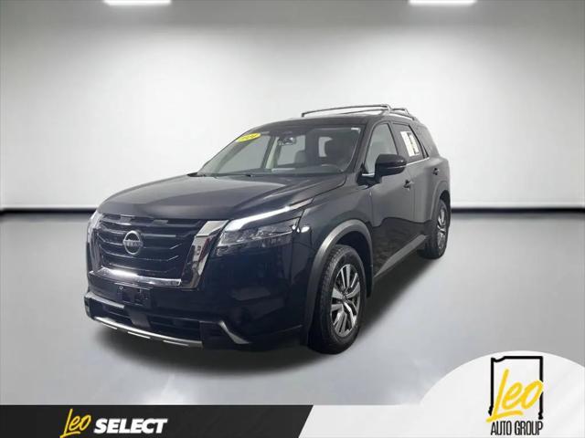 2024 Nissan Pathfinder SL 4WD for sale in Columbus, IN