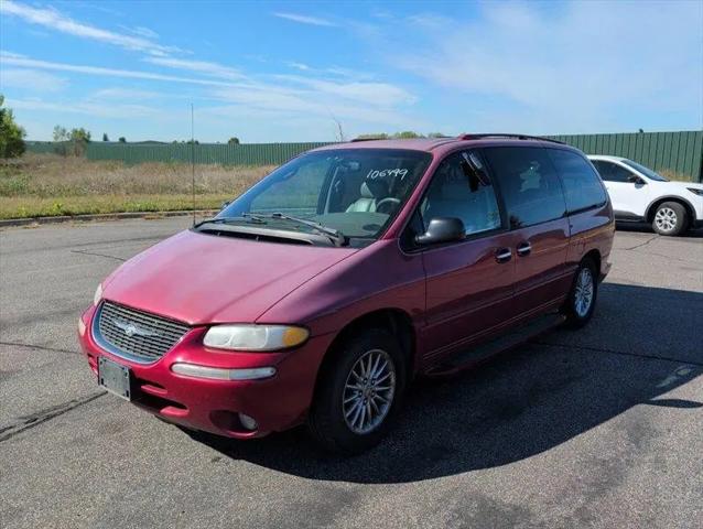 1999 Chrysler Town & Country Limited for sale in Elk River, MN