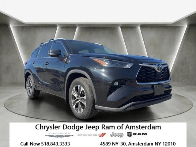 2022 Toyota Highlander XLE for sale in Amsterdam, NY