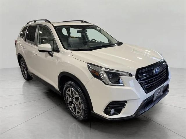 2023 Subaru Forester Premium for sale in Middleton, WI