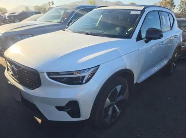 2026 Volvo XC40 Plus, B5 AWD Gas mild hybrid, Dark for sale in Willoughby, OH