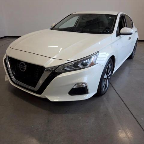 2021 Nissan Altima SV FWD for sale in Chandler, AZ