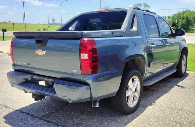 2011 Chevrolet Avalanche LT1 for sale in Maize, KS