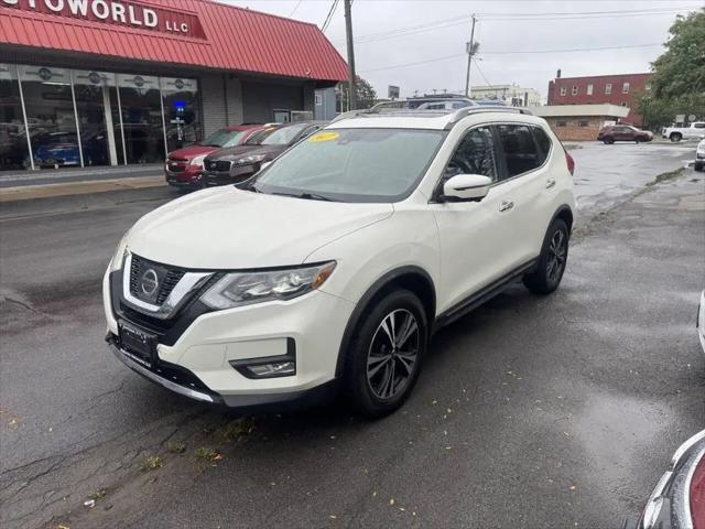 2017 Nissan Rogue SL for sale in Herkimer, NY