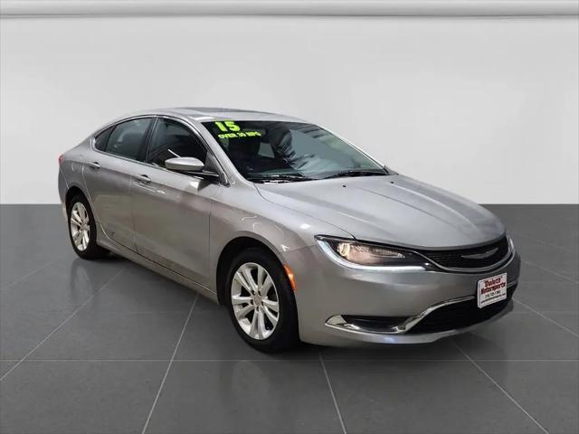 2015 Chrysler 200 Limited for sale in Duluth, MN