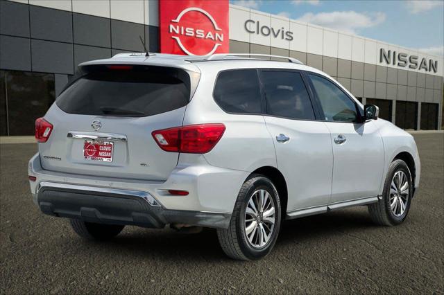 2018 Nissan Pathfinder SL
