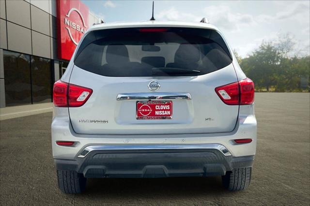 2018 Nissan Pathfinder SL