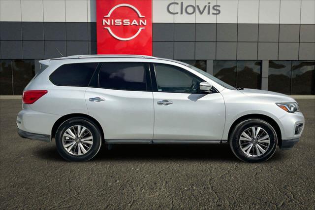 2018 Nissan Pathfinder SL