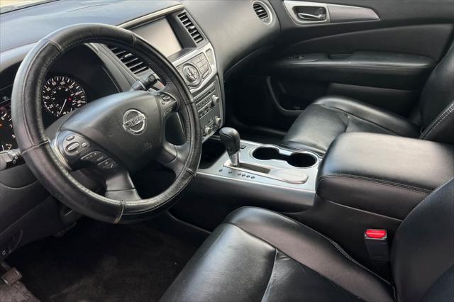 2018 Nissan Pathfinder SL