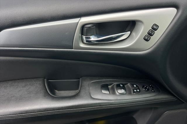 2018 Nissan Pathfinder SL