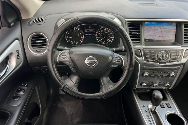 2018 Nissan Pathfinder SL