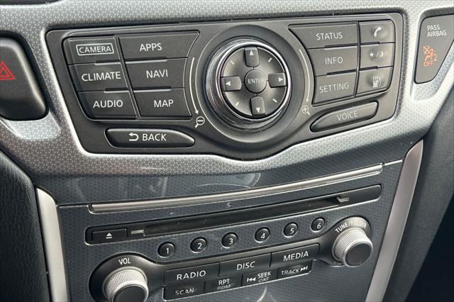 2018 Nissan Pathfinder SL