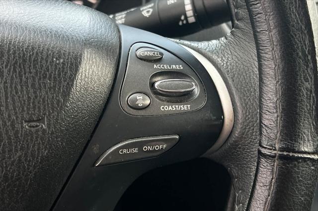 2018 Nissan Pathfinder SL