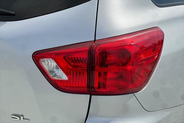 2018 Nissan Pathfinder SL
