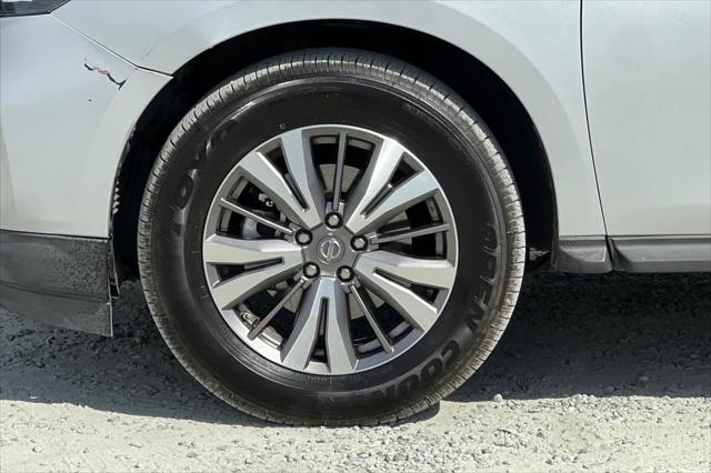 2018 Nissan Pathfinder SL