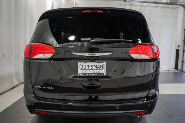 2027 Chrysler Pacifica LX
