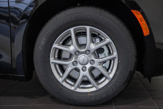 2027 Chrysler Pacifica LX