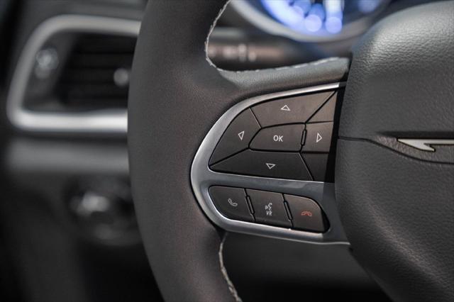2027 Chrysler Pacifica LX