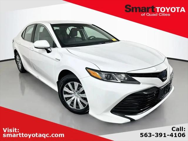 2018 Toyota Camry LE for sale in Davenport, IA