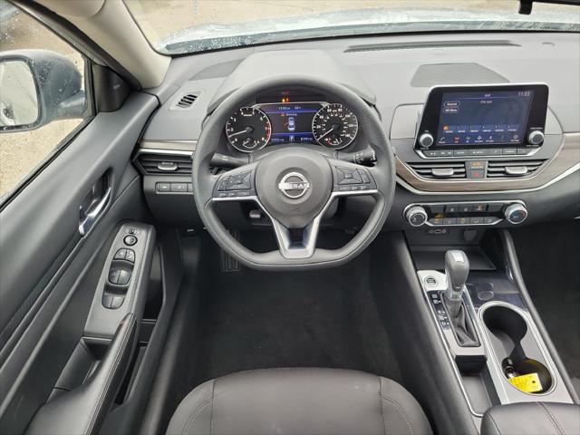 2024 Nissan Altima SV FWD