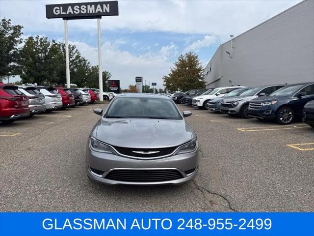 2016 Chrysler 200 Limited Platinum for sale in Southfield, MI