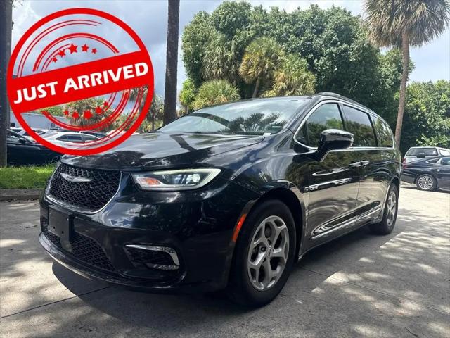 2023 Chrysler Pacifica Limited for sale in West Palm Beach, FL