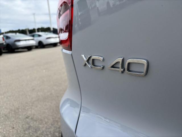 Used 2020 Volvo XC40 T5 Momentum For Sale in Jackson, MI