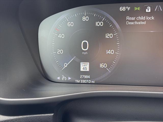 Used 2020 Volvo XC40 T5 Momentum For Sale in Jackson, MI