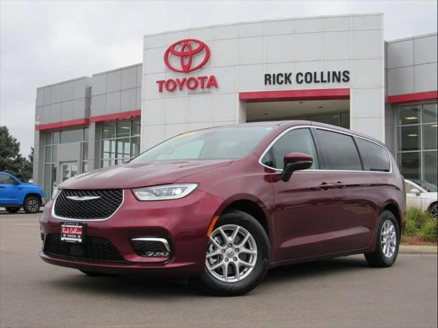2023 Chrysler Pacifica Touring L for sale in Sioux City, IA