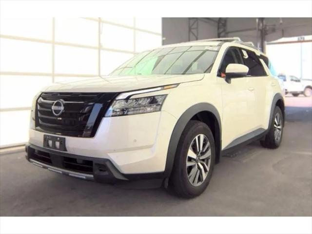 2024 Nissan Pathfinder SL 4WD for sale in East Dubuque, IL