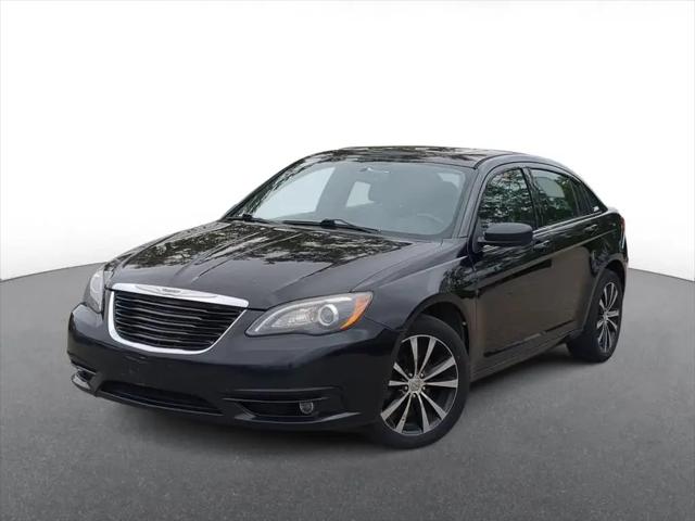 2013 Chrysler 200 Limited for sale in Troy, MI