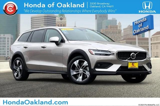 2025 Volvo V60 Cross Country Plus, B5 AWD Gas mild hybrid for sale in Oakland, CA
