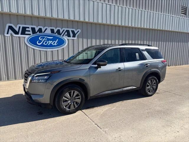 2025 Nissan Pathfinder SV 4WD for sale in Coon Rapids, IA