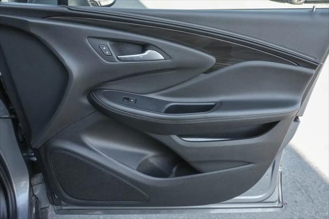 2020 Buick Envision FWD Essence